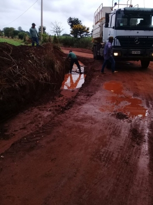 Agricultura executa trabalhos em regiões diversas de Mogi Mirim