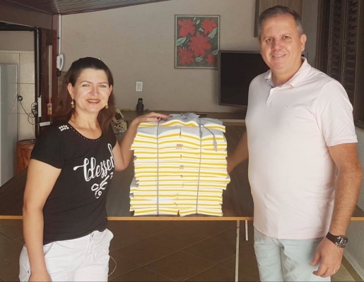 Saúde de Mogi Guaçu recebe doações de material para a produção de máscaras