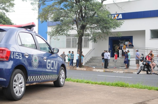 GCM faz abordagem e orienta população ao Coronavírus em Mogi Guaçu