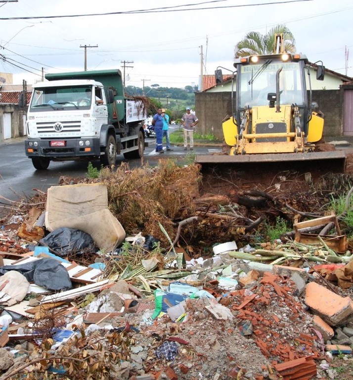 Prefeitura de Mogi recolheu mais de 600 caminhões de entulho e sujeiras nos últimos 17 meses