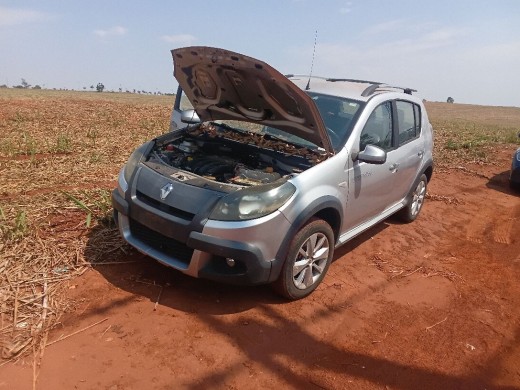 GCM localiza veículo furtado abandonado em plantação de cana em Mogi Mirim