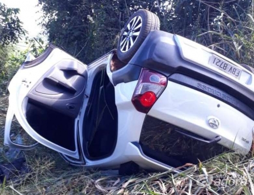 Veículo furtado em Mogi se envolve em acidente em São Carlos 