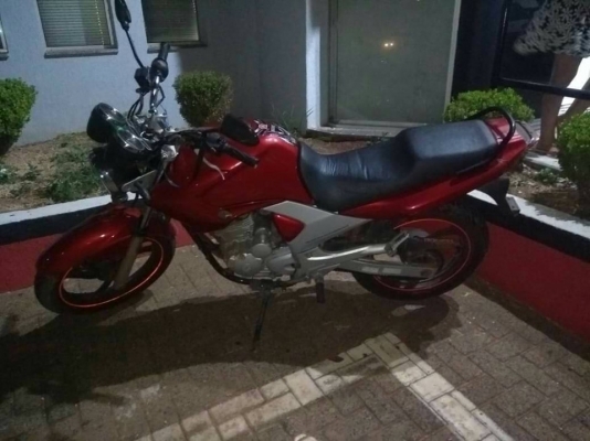 Canil recupera moto furtada 