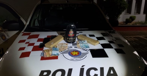 Força Tática prende traficantes com maconha