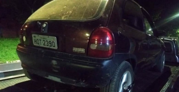 Carro roubado em Araras é recuperado pela Força Tática em Mogi Guaçu