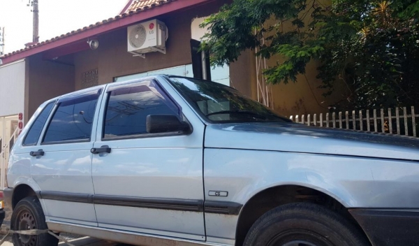 Homem é preso pela Polícia Civil com carro roubado em Mogi Mirim
