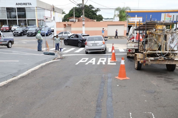 As ruas Paraíba e Espírito Santo, no Bairro Nova Mogi, começaram a ter mão única nesta terça-feira (14)