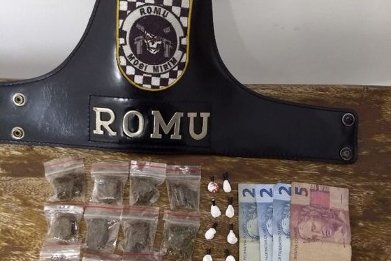 ROMU prende rapaz por tráfico de drogas em Mogi Mirim