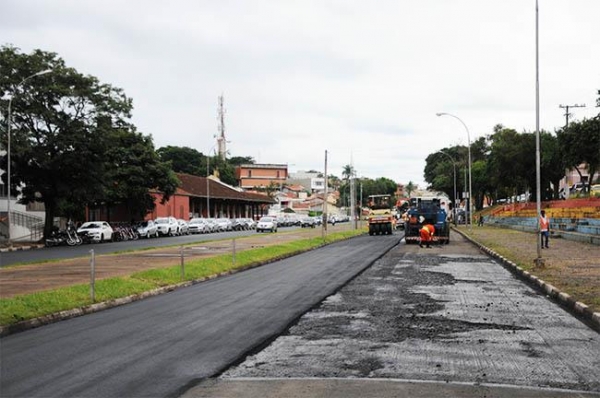 Recapeamento da Avenida dos Trabalhadores avança no sentido bairro