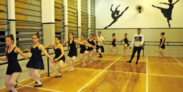 Cultura abre inscrições para oficinas de dança afro e de ballet