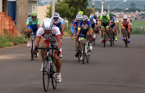 Sete atletas representam Mogi Mirim na Média Paulista de Ciclismo